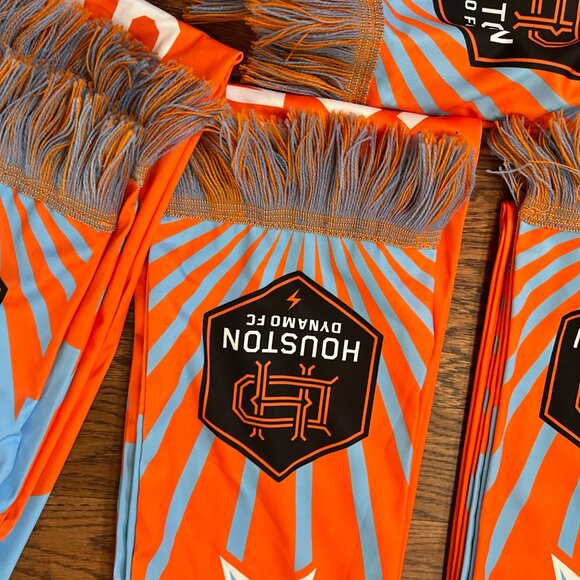 8 NEW Scarves .DYNAMO Houston Soccer Team - Picture 7 of 8